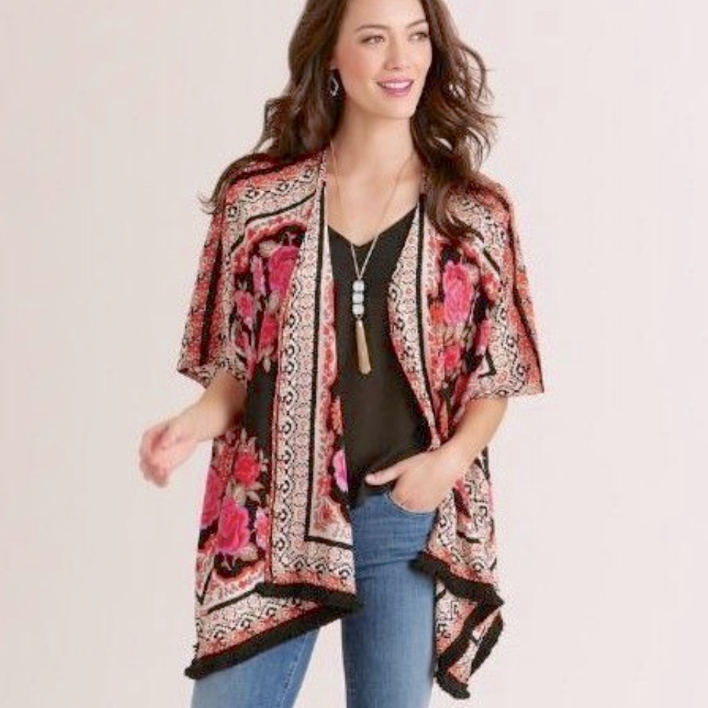 COST PLUS WORLD MARKET FLORAL KIMONO